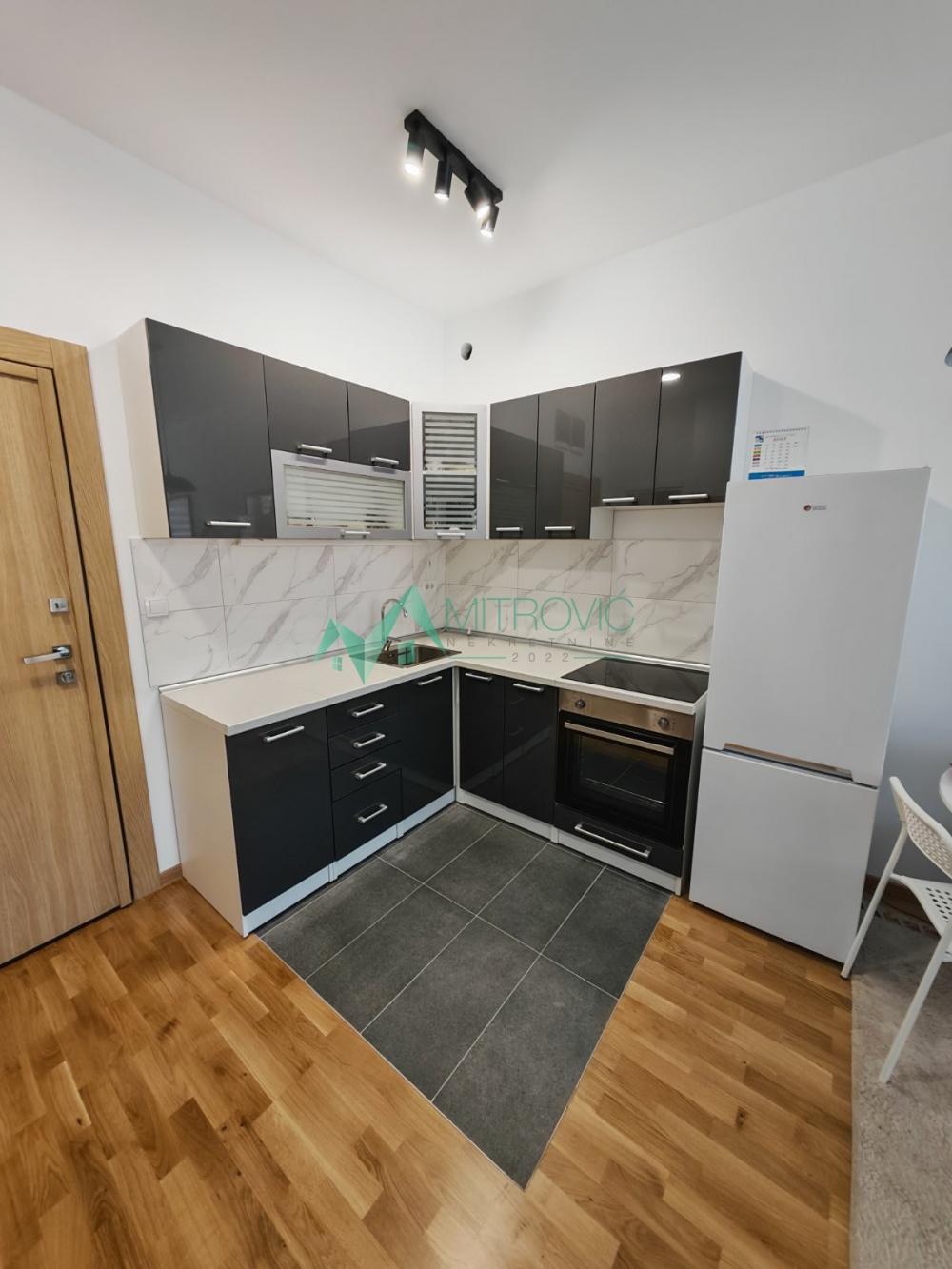 Slika 5 - Telep, 42m2. Nov dvosoban stan sa nameštajem! 