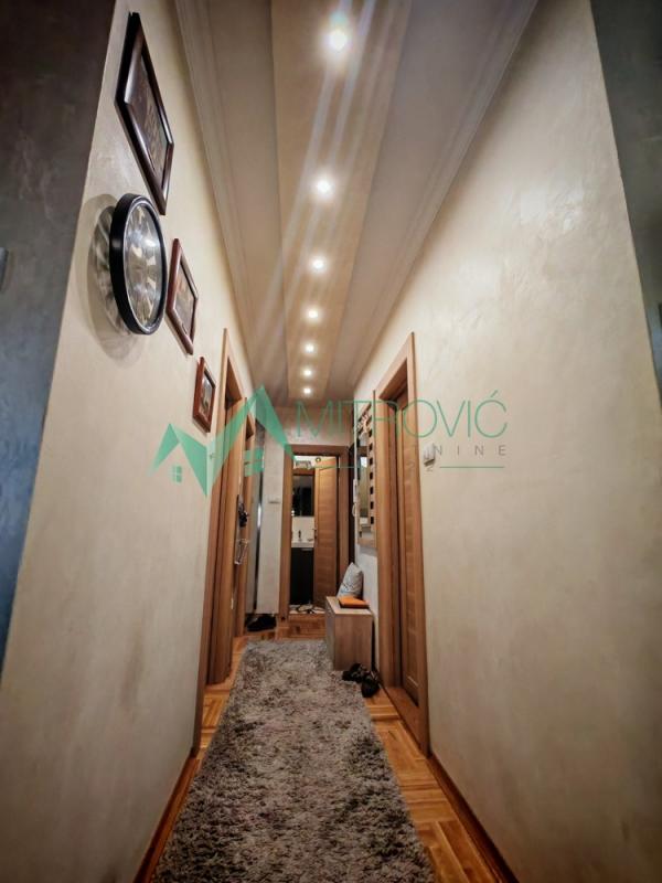 Slika 6 - Prelep, uknjižen trosoban stan na Telepu. 72m2. Mogućnost kupovine garaže. 