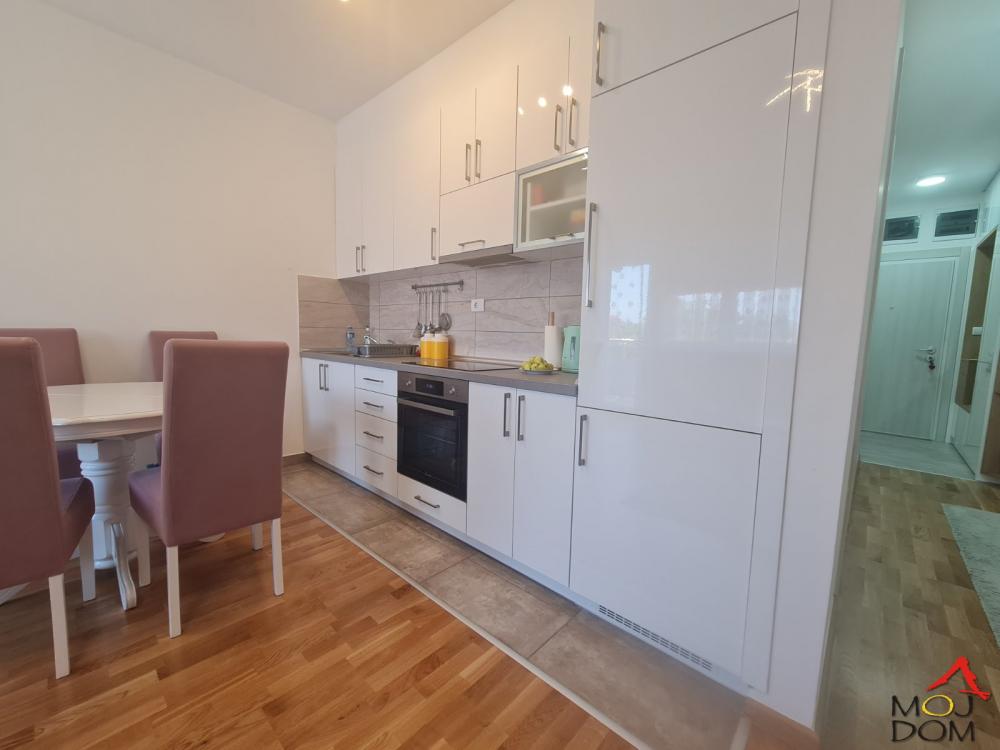 Slika 4 - Stan,NOVI SAD,ADICE,kv: 42, € 96900, ID: 1031091