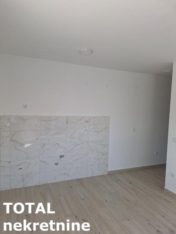 Slika 5 - Stan,NOVI SAD,ADICE,kv: 32.00, € 57680, ID: 1101266