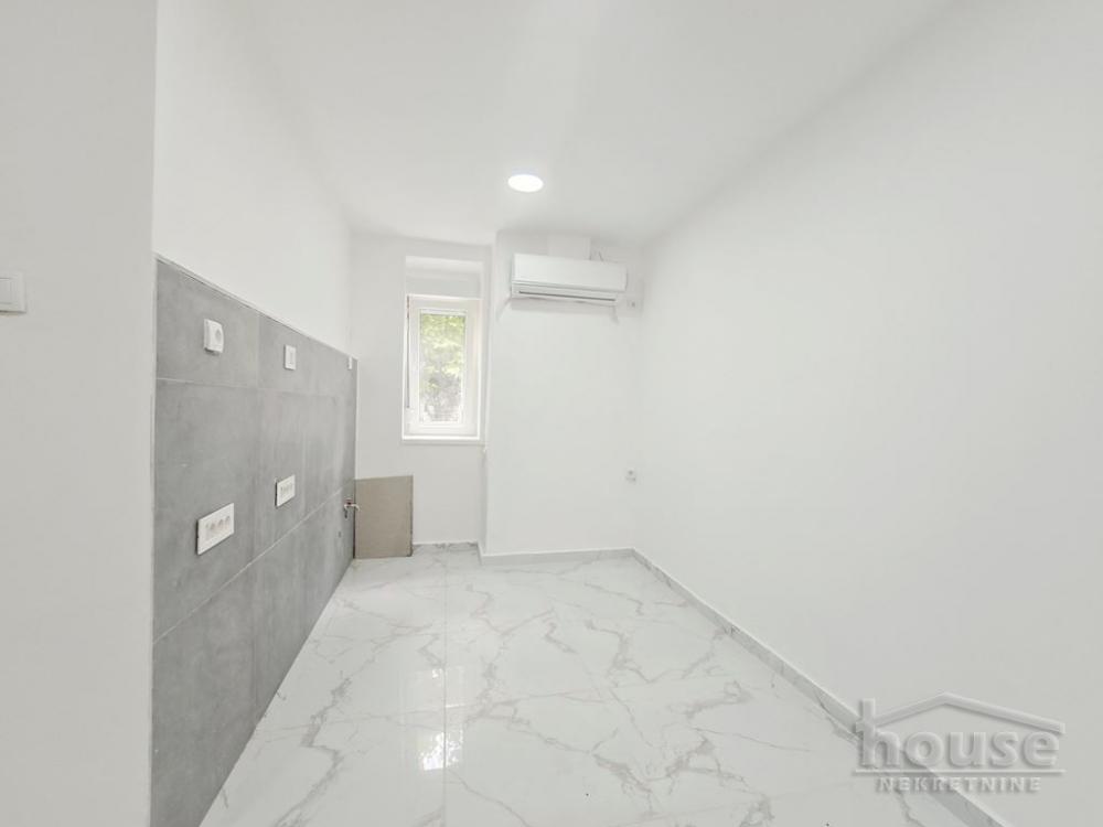 Slika 4 - Stan,NOVI SAD,CENTAR,kv: 27.00, € 85000, ID: 1064444