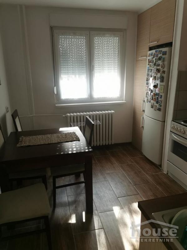 Slika 3 - Stan,NOVI SAD,DETELINARA,kv: 47.00, € 120000, ID: 1064101