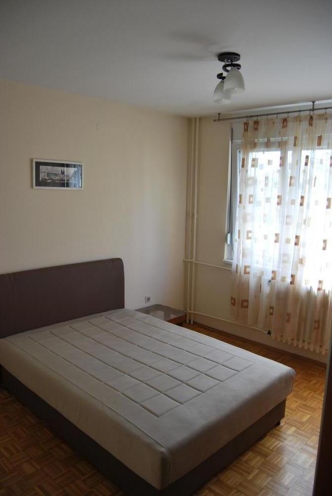 Slika 0 - Dvosoban, 60m2, Veselina Masleše Novi Sad, sa terasom, ima lift
