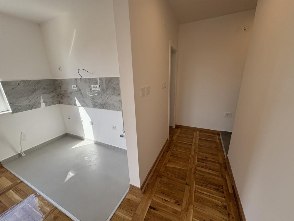 Slika 5 - Stan,NOVI SAD,TELEP,kv: 29.00, € 73150, ID: 1058781