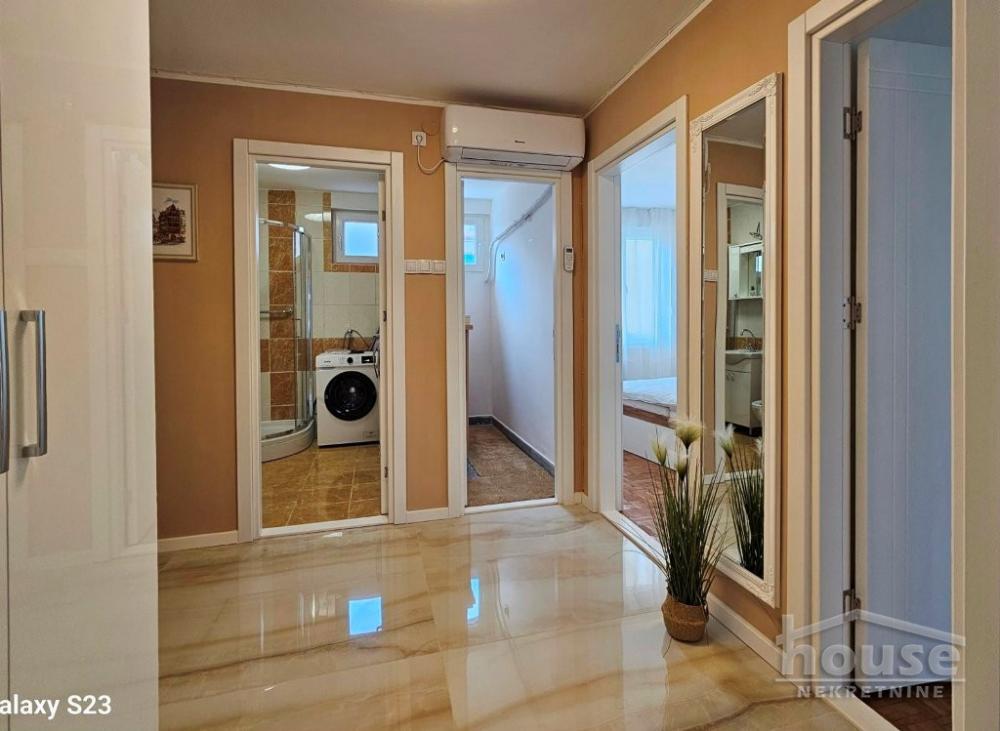 Slika 4 - Stan,NOVI SAD,CENTAR,kv: 56.00, € 170000, ID: 1064452