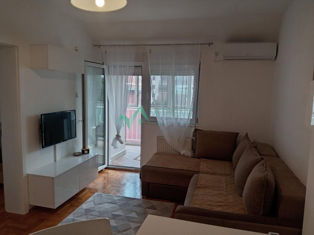 Glavna slika -Jednoiposoban, 39m2, Socijalno Novi Sad, sa terasom, sa parkingom