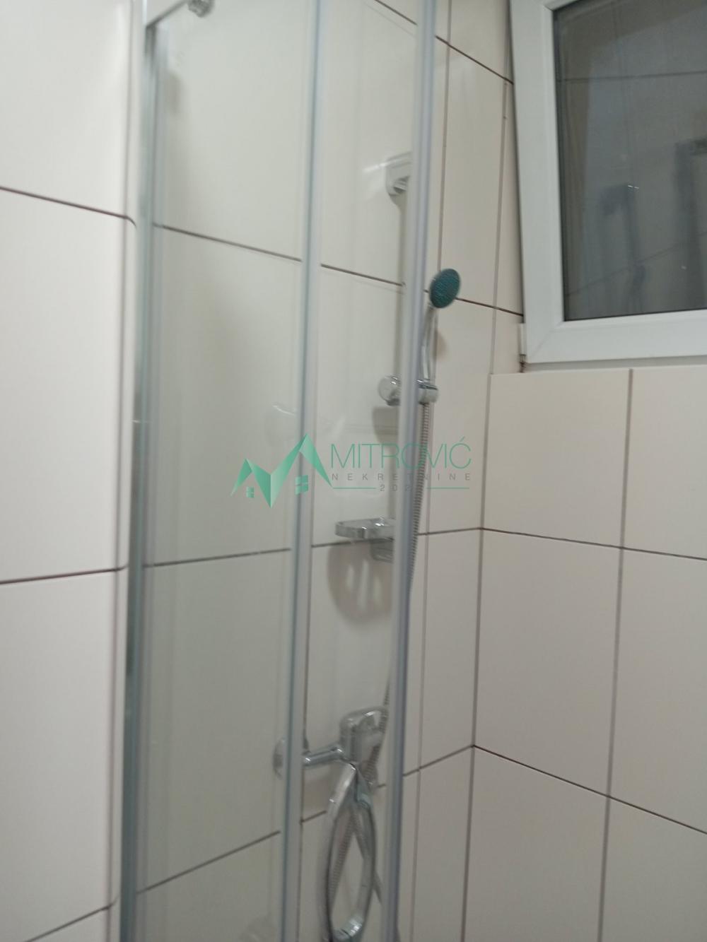 Slika 10 - Jednoiposoban, 39m2, Socijalno Novi Sad, sa terasom, sa parkingom