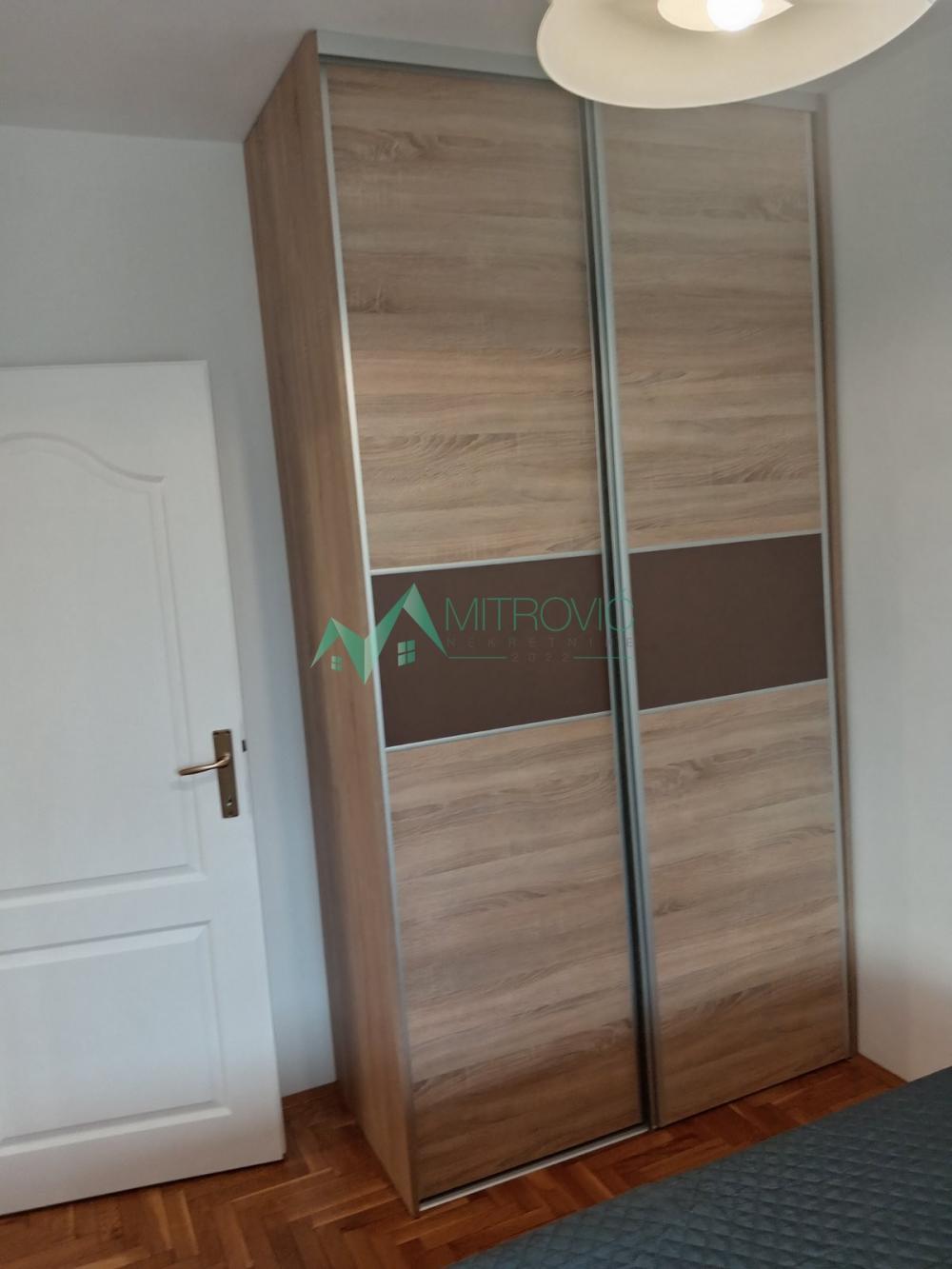 Slika 7 - Jednoiposoban, 39m2, Socijalno Novi Sad, sa terasom, sa parkingom