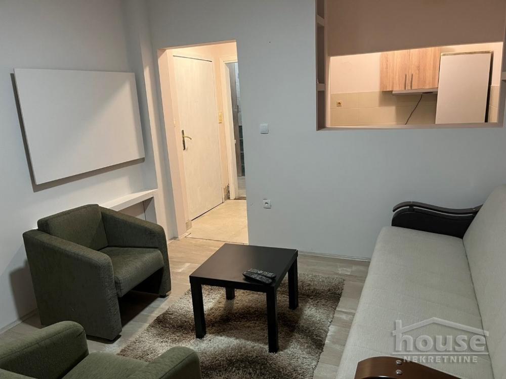 Slika 1 - Stan,NOVI SAD,BULEVAR,kv: 28.00, € 115000, ID: 1064448