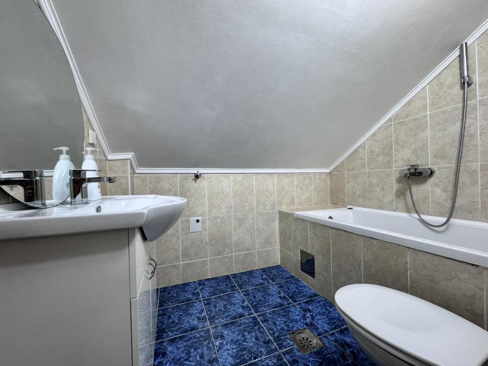 Slika 11 - Trosoban stan na Bulevaru Evrope sa parking mestom