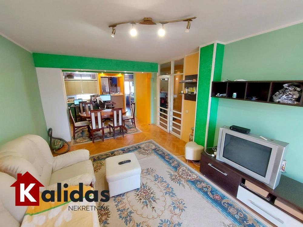 Glavna slika -Stan,NOVI SAD,BULEVAR,kv: 84, € 257500, ID: 1008106