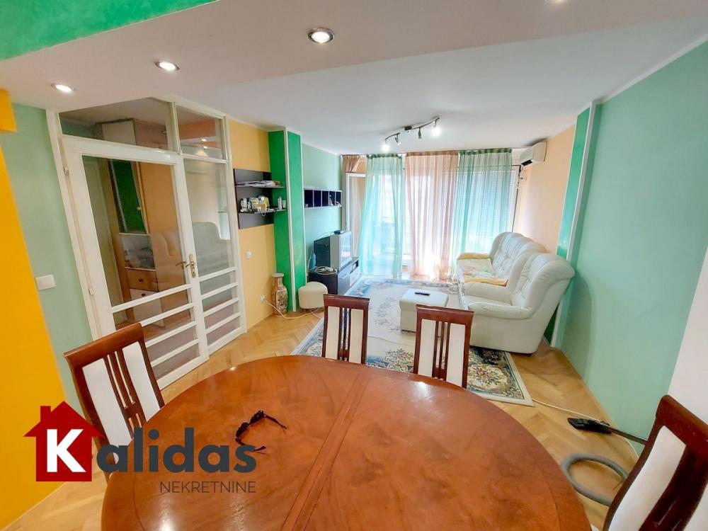 Slika 1 - Stan,NOVI SAD,BULEVAR,kv: 84, € 257500, ID: 1008106