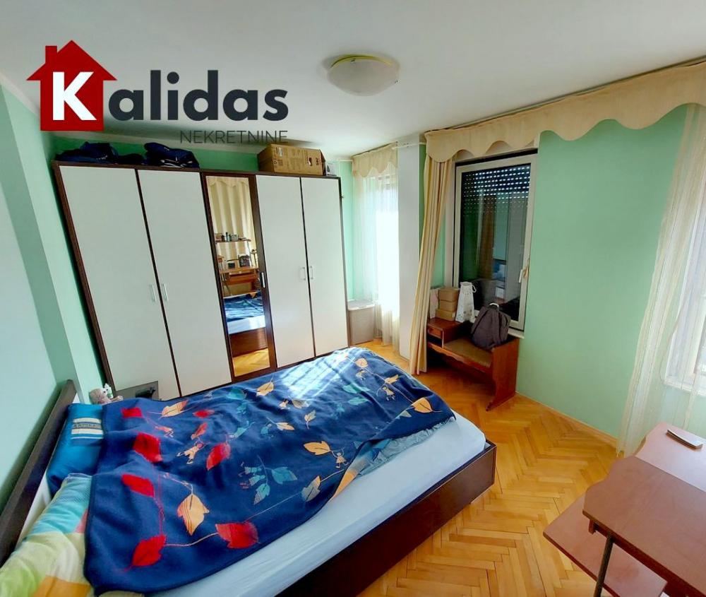 Slika 9 - Stan,NOVI SAD,BULEVAR,kv: 84, € 257500, ID: 1008106
