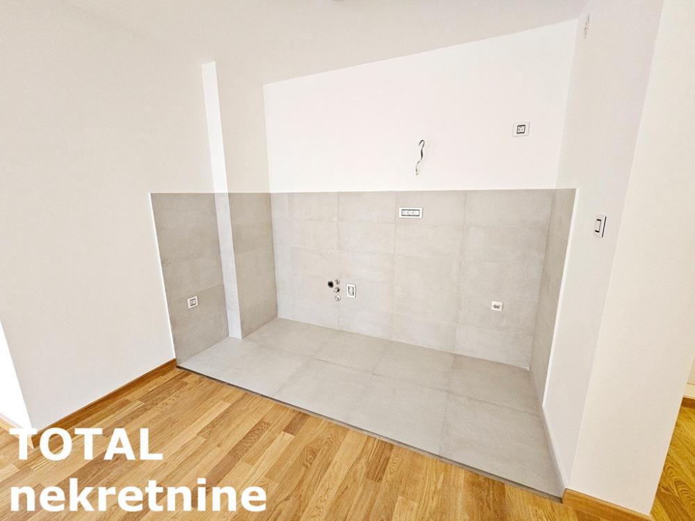 Slika 3 - Stan,NOVI SAD,PODBARA,kv: 72.00, € 208800, ID: 1101306