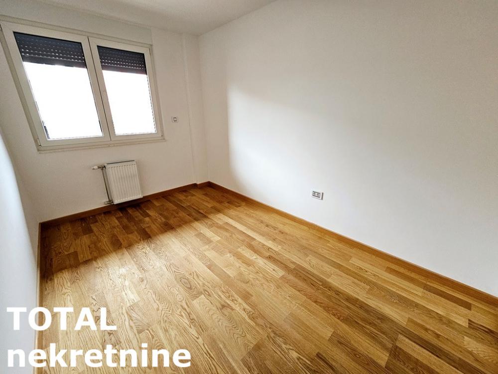 Slika 7 - Stan,NOVI SAD,PODBARA,kv: 72.00, € 208800, ID: 1101306