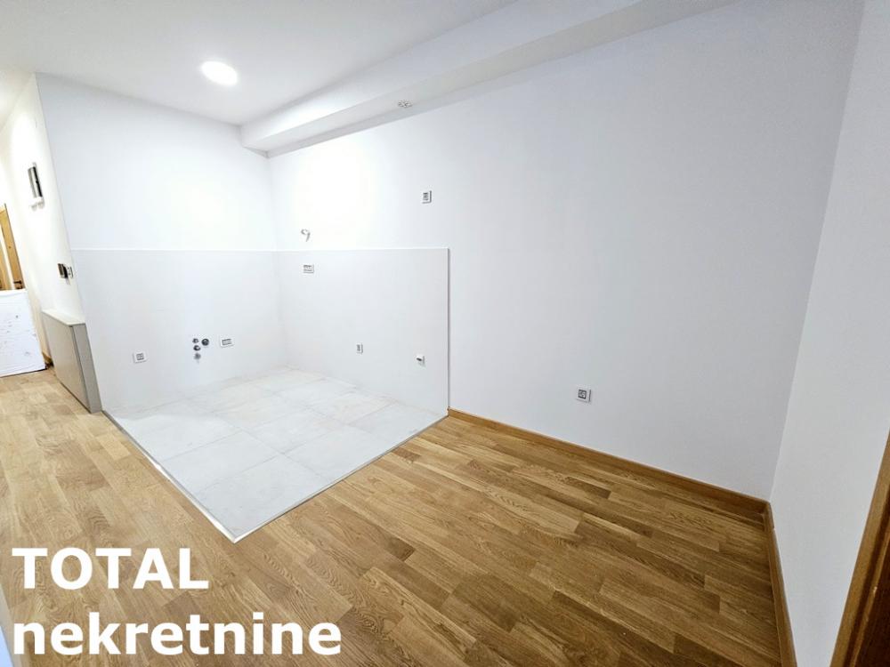 Slika 3 - Stan,NOVI SAD,PODBARA,kv: 98.00, € 264600, ID: 1101303