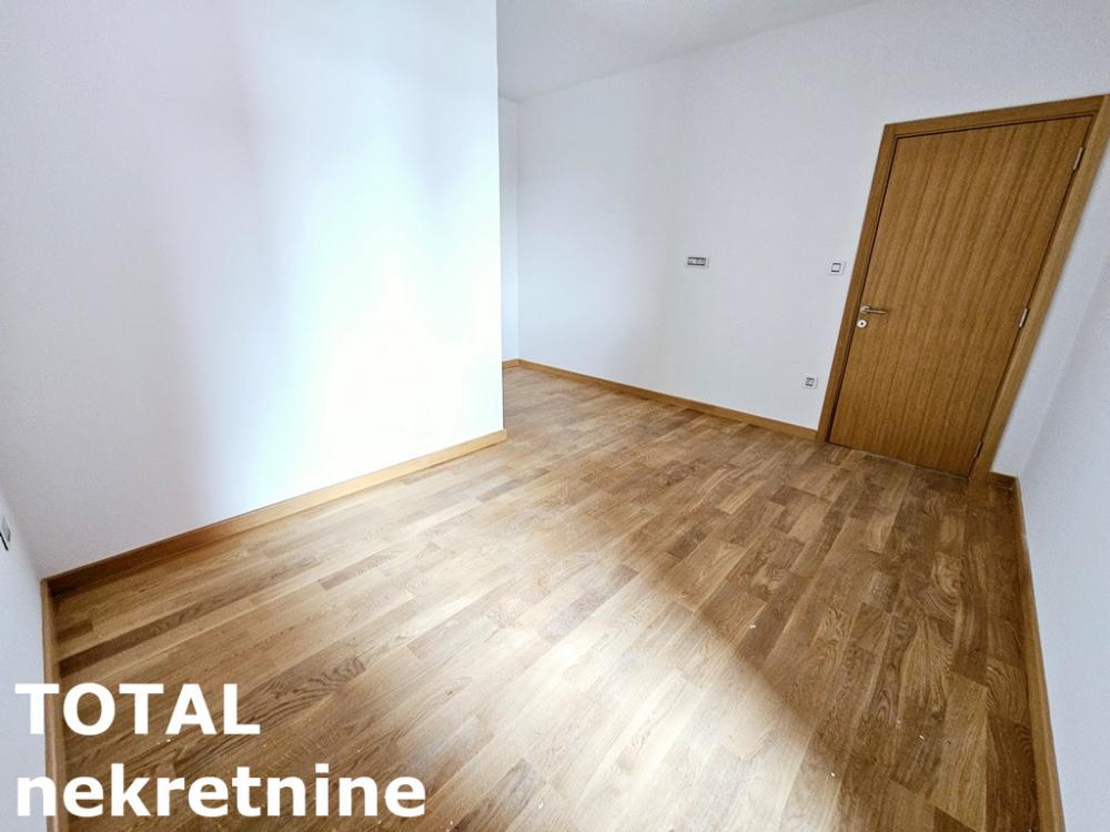 Slika 10 - Stan,NOVI SAD,PODBARA,kv: 98.00, € 264600, ID: 1101303