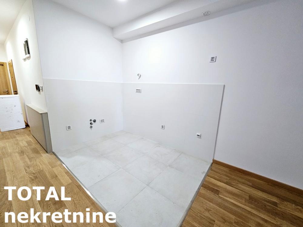 Slika 4 - Stan,NOVI SAD,PODBARA,kv: 98.00, € 264600, ID: 1101303