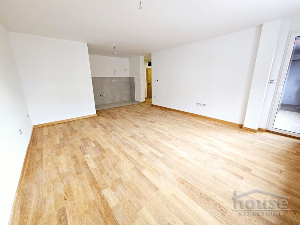 Slika 2 - Stan,NOVI SAD,PODBARA,kv: 72.00, € 208800, ID: 1064458