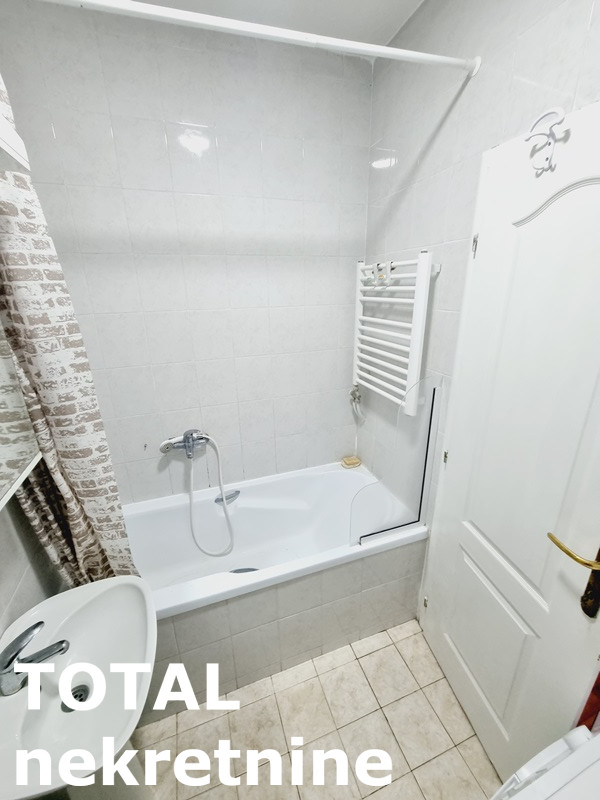 Slika 10 - Stan,NOVI SAD,BULEVAR EVROPE,kv: 38.00, € 116000, ID: 1101242