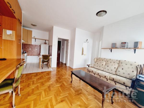 Slika 2 - Stan,NOVI SAD,BULEVAR EVROPE,kv: 38.00, € 116000, ID: 1064394