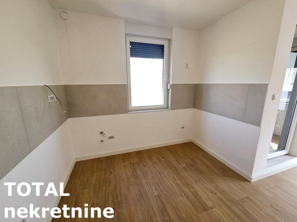 Slika 3 - Stan,PETROVARADIN,KARAGACA,kv: 72.00, € 151200, ID: 1100732