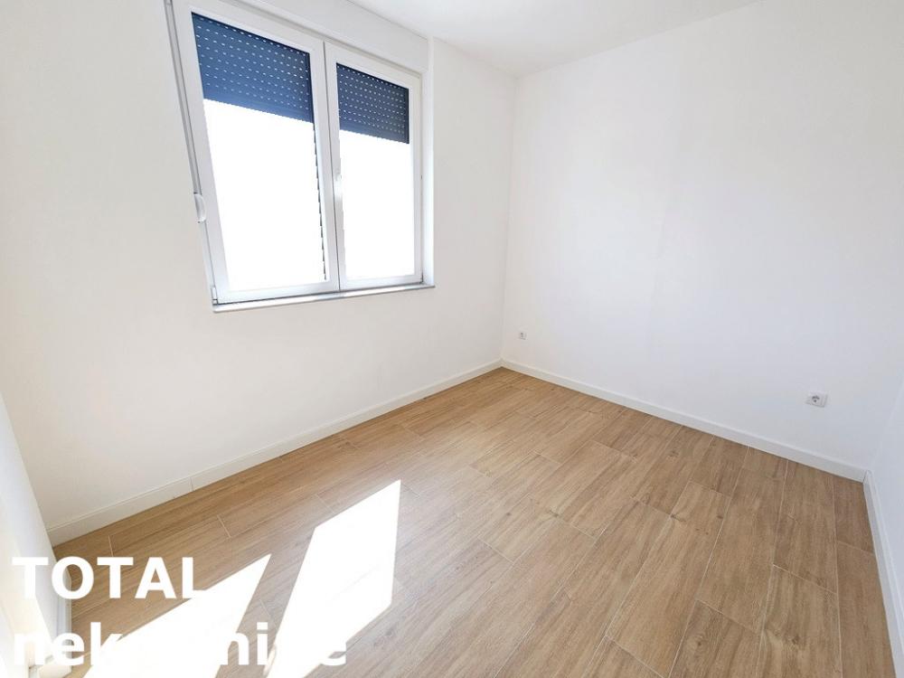 Slika 8 - Stan,PETROVARADIN,KARAGACA,kv: 72.00, € 151200, ID: 1100732