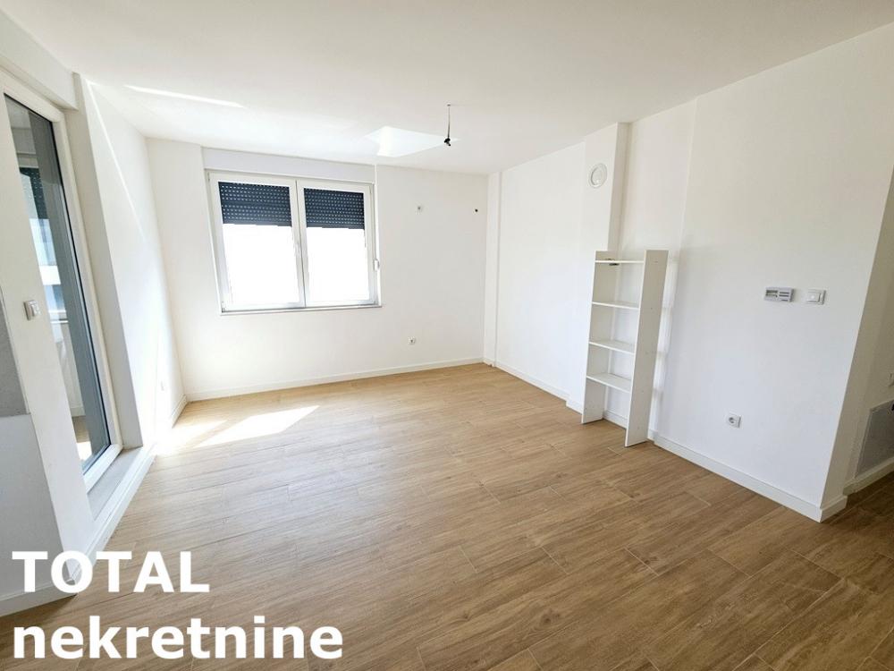 Slika 1 - Stan,PETROVARADIN,KARAGACA,kv: 72.00, € 151200, ID: 1100732