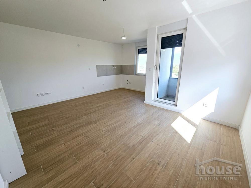 Slika 3 - Stan,PETROVARADIN,KARAGACA,kv: 72.00, € 155740, ID: 1063884