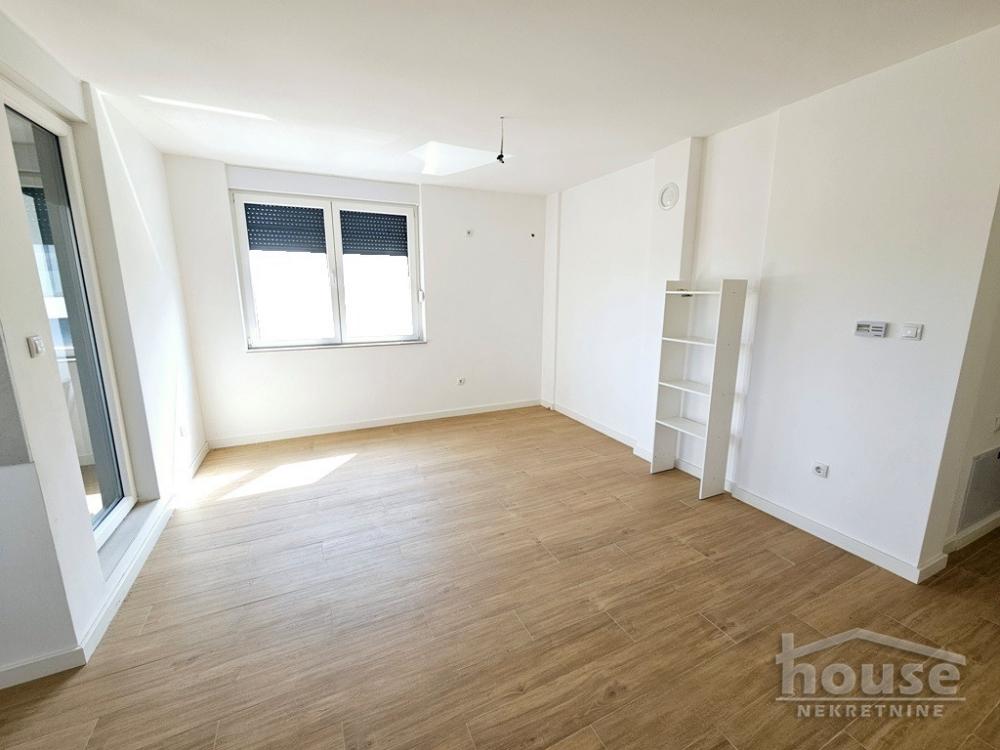 Slika 2 - Stan,PETROVARADIN,KARAGACA,kv: 72.00, € 155740, ID: 1063884