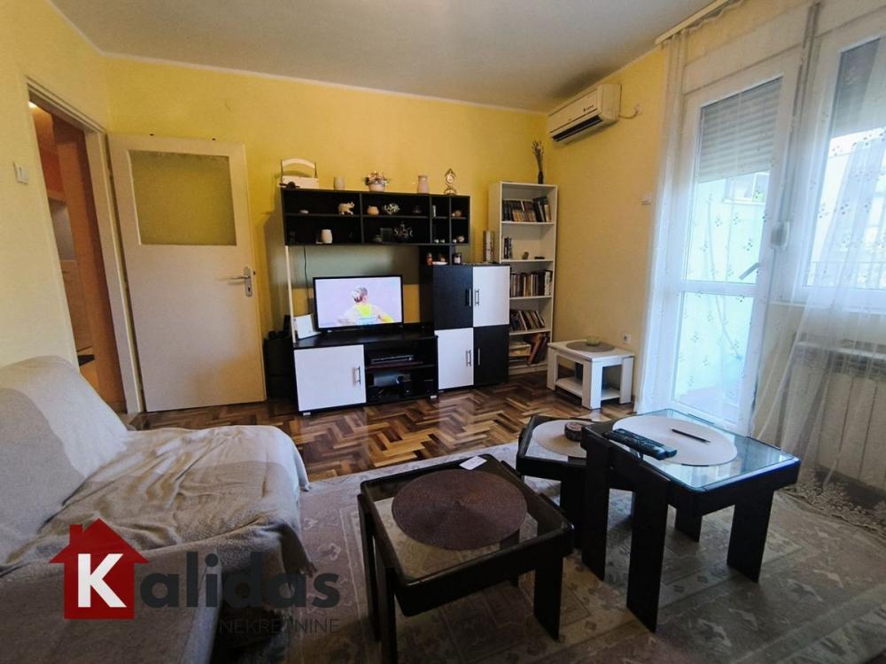 Slika 3 - Stan,NOVI SAD,ŽELEZNIČKA STANICA,kv: 54, € 135000, ID: 1008125