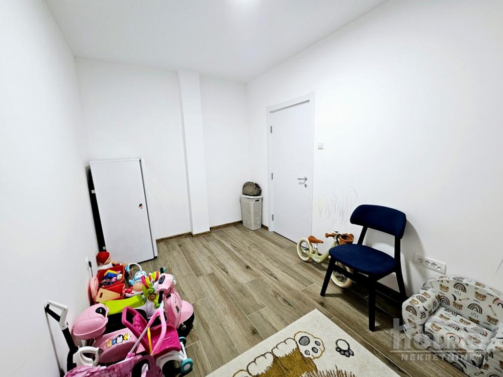 Slika 9 - Stan,NOVI SAD,ADICE,kv: 53.00, € 139050, ID: 1064470