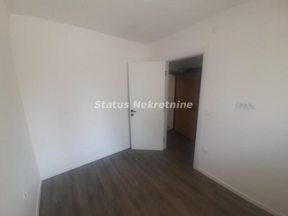 Slika 1 - Adice- Useljiv Lep Jednoiposoban stan 30 m2 sa Gratis Terasom od 50 m2-065/385 8880