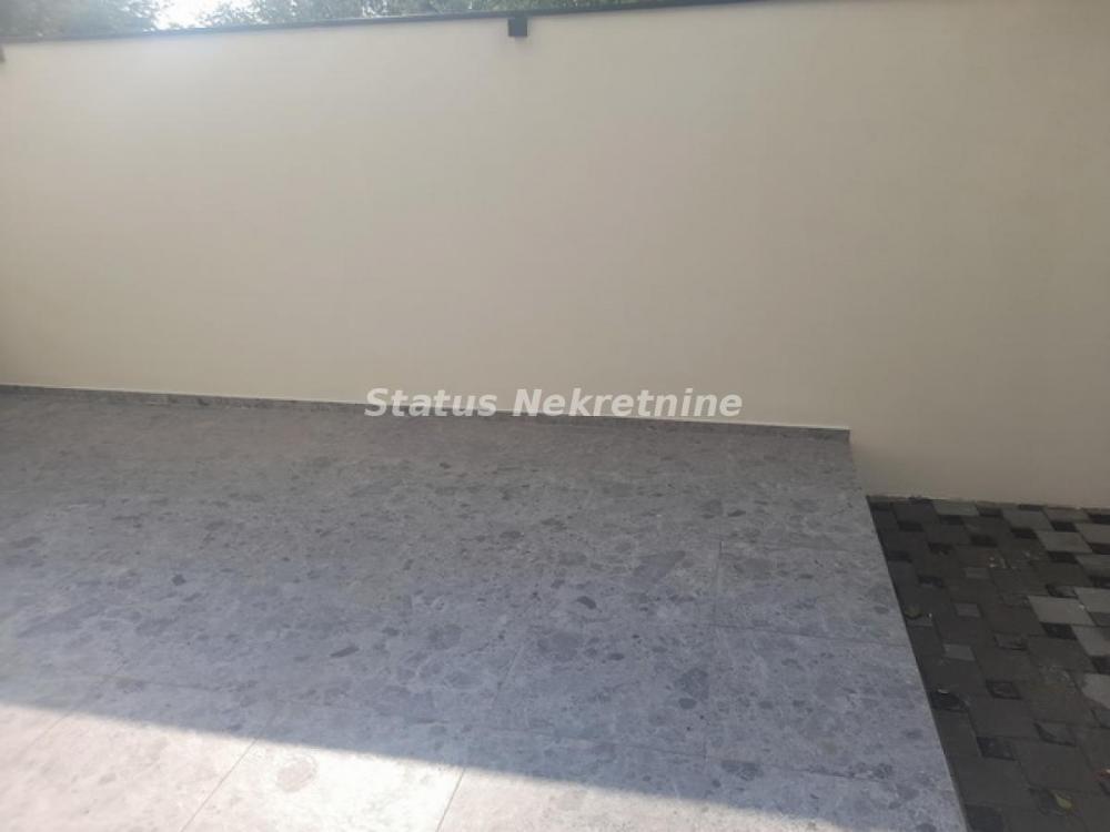 Slika 8 - Adice- Useljiv Lep Jednoiposoban stan 30 m2 sa Gratis Terasom od 50 m2-065/385 8880