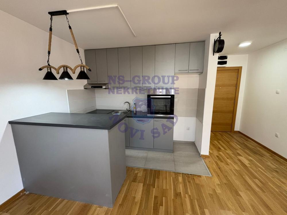 Slika 2 - Stan u Telepskoj Dolini, bez ulaganja! Parking mesto ispred zgrade!