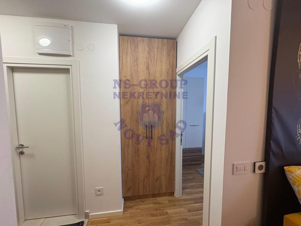 Slika 4 - FANTASTIČAN! Dvosoban stan u Park Novom,namešten ! (VIDEO NA SAJTU)