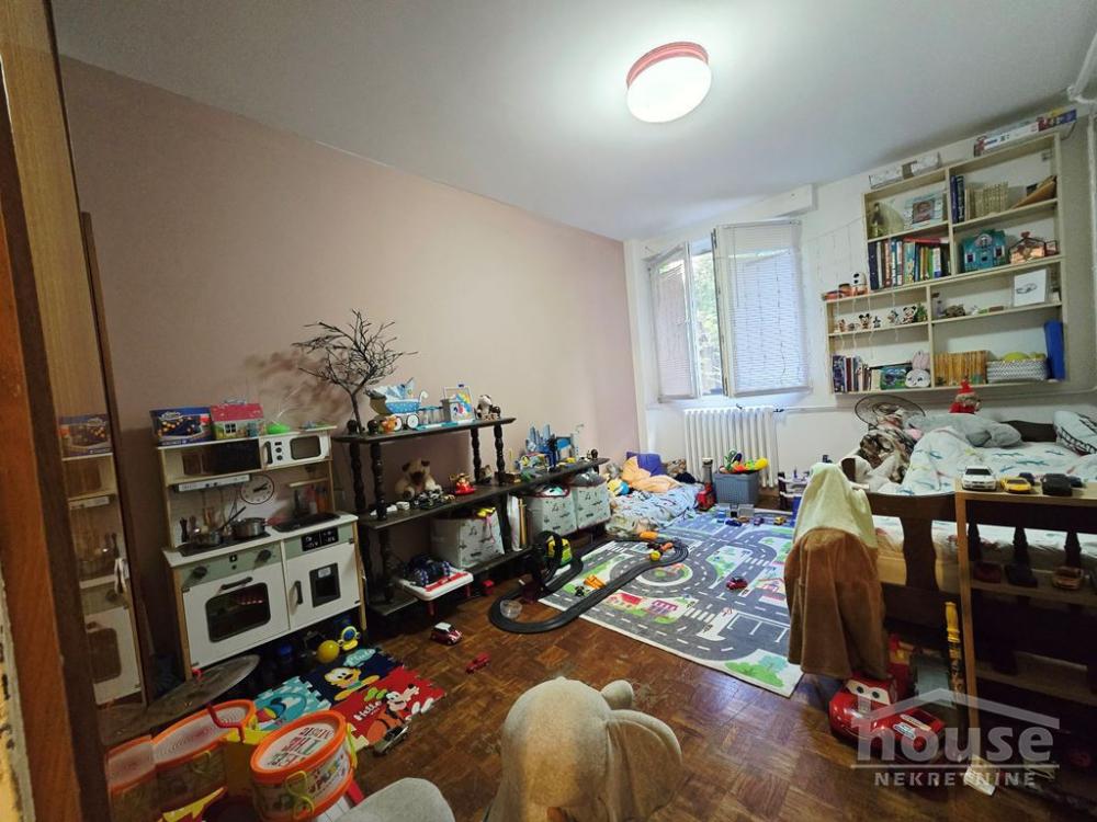 Slika 9 - Stan,NOVI SAD,LIMAN 3,kv: 78.00, € 162000, ID: 1064477