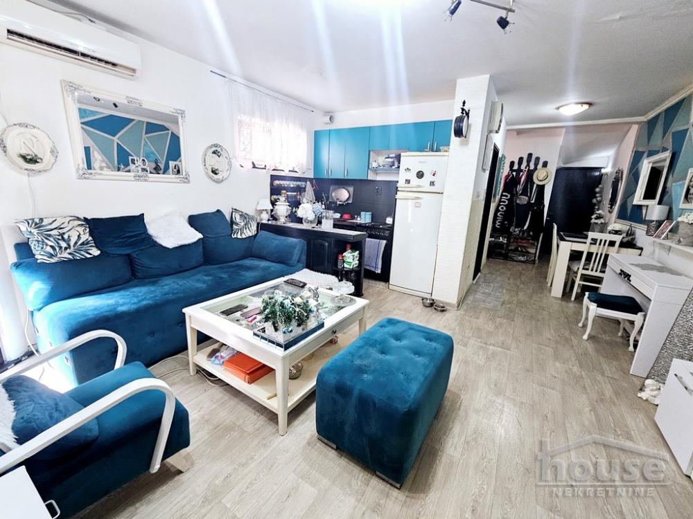 Slika 2 - Stan,NOVI SAD,TELEP,kv: 56.00, € 110000, ID: 1064480