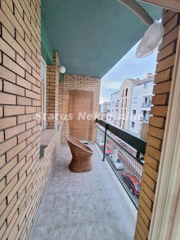 Slika 9 - ODLIČAN JEDNOIPOSOBAN STAN 48M2 U CENTRU GRADA, BLIZU RIBLJE PIJACE, 138400EU