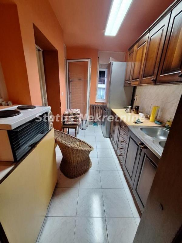 Slika 6 - ODLIČAN JEDNOIPOSOBAN STAN 48M2 U CENTRU GRADA, BLIZU RIBLJE PIJACE, 138400EU