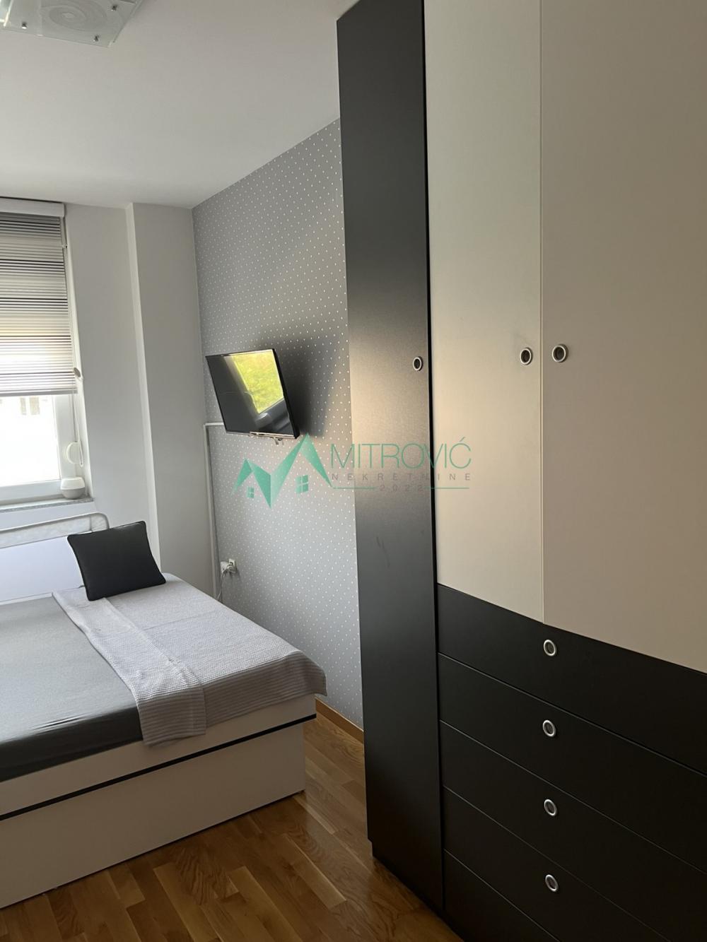 Slika 7 - Sajam kompleks, 47m2. Komforan dvosoban stan.  