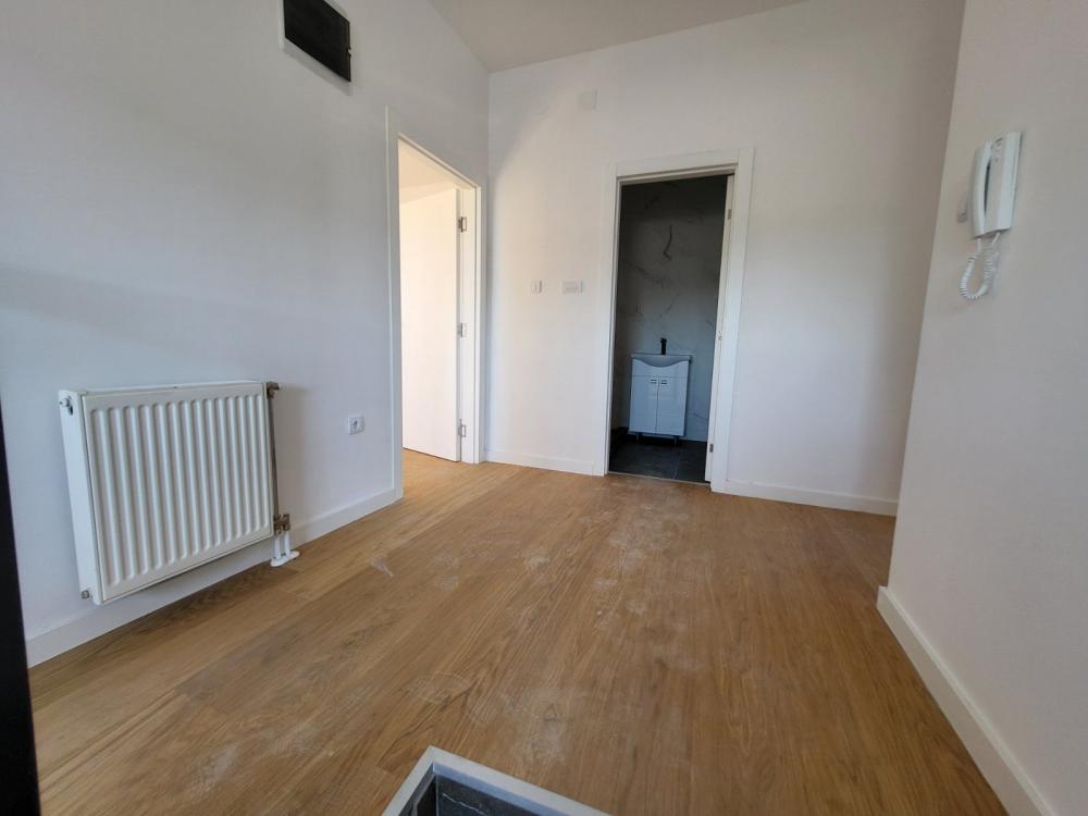 Slika 8 - Novo odmah useljivo postanite vlasnik i uživajte u njemu 80m2 Nova Detelinara