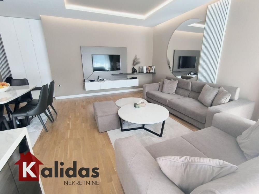 Glavna slika -Stan,NOVI SAD,NOVA DETELINARA,kv: 116, € 375000, ID: 1008139