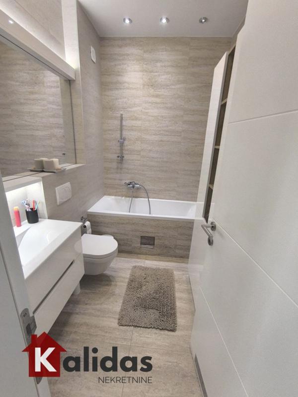 Slika 11 - Stan,NOVI SAD,NOVA DETELINARA,kv: 116, € 375000, ID: 1008139