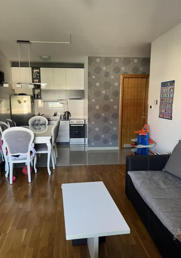 Slika 3 - Dvosoban stan u Sajam kompleksu