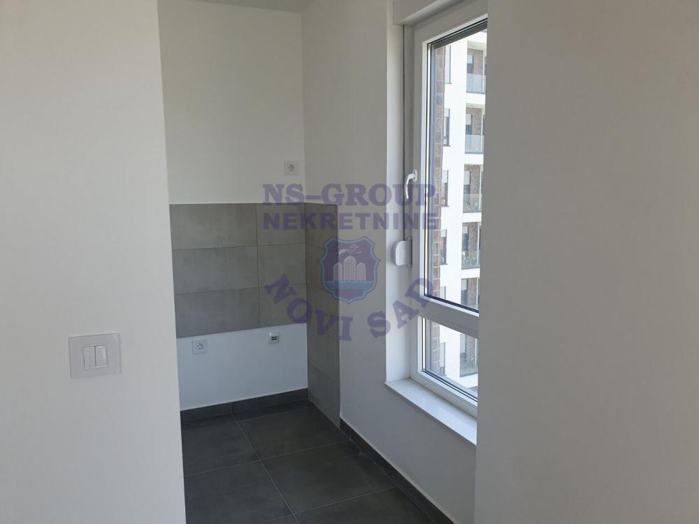 Slika 3 - Fantastičan, nov, svetao, četvorosoban stan u Kneževom parku! Novo naselje! š. 555022