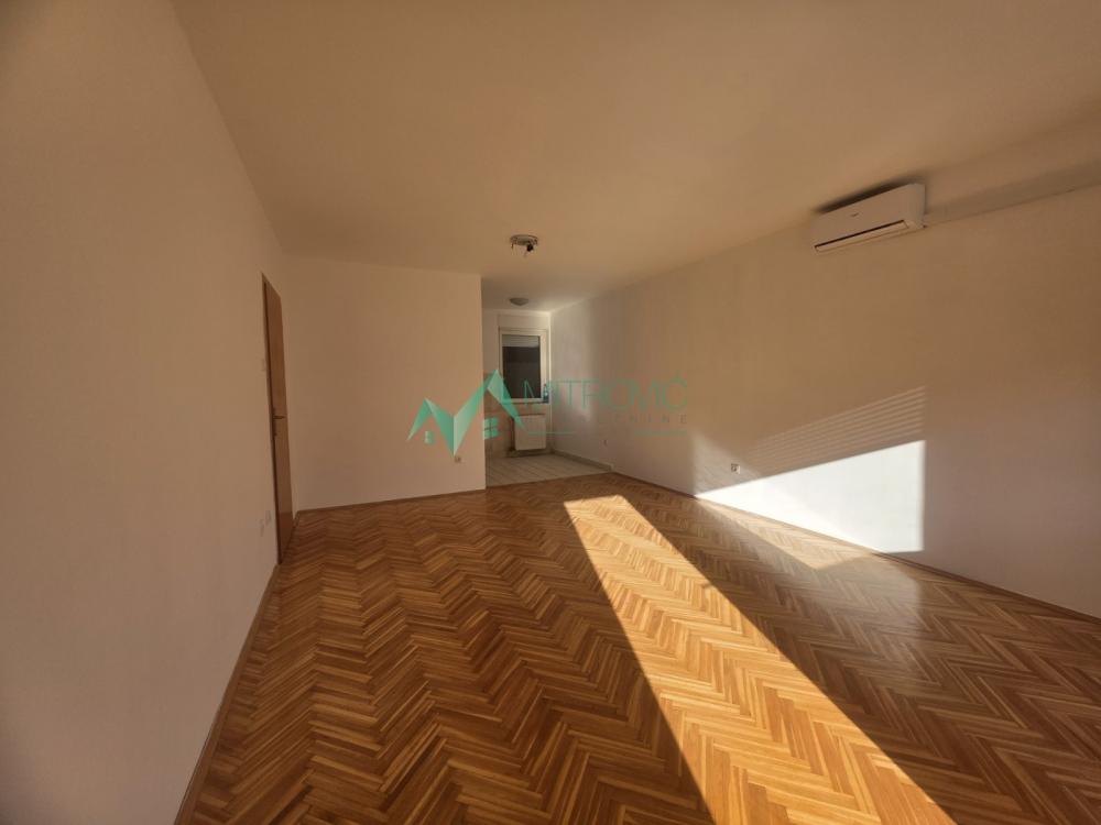 Slika 1 - Nova Detelinara, Rumenačka ulica-Dvosoban stan 62m²   