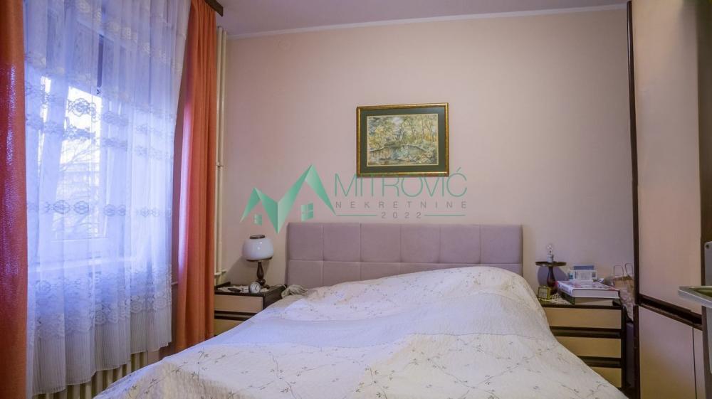 Slika 6 - Bulevar p. Pavla, 94m2. Odličan četvorosoban stan. 