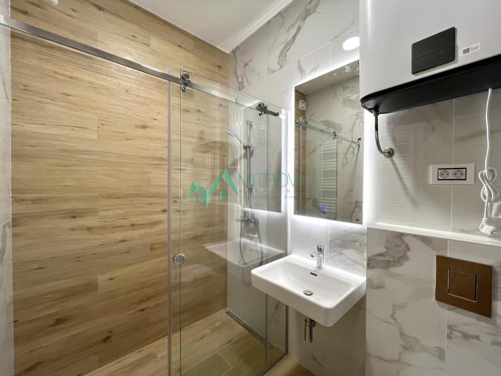 Slika 4 - Četvorosoban, direktan ulaz iz lifta 