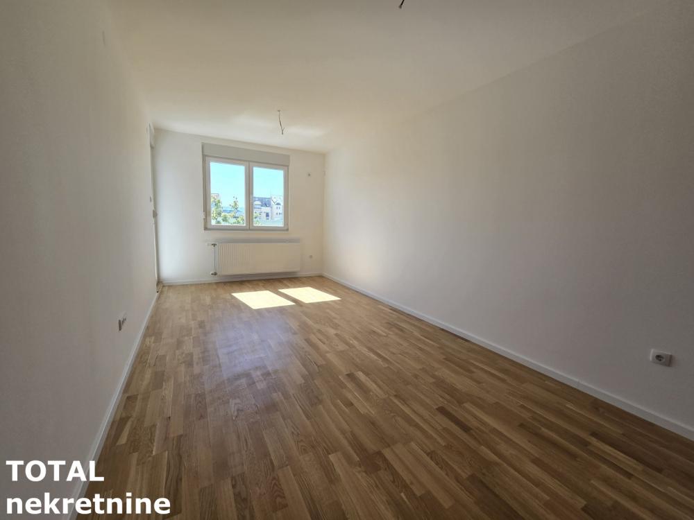 Slika 2 - Stan,NOVI SAD,PODBARA,kv: 58.00, € 174000, ID: 1101011